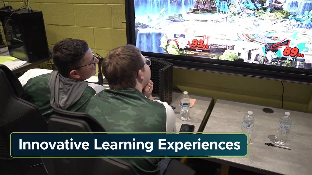 powerupedu's tweet photo. 🎮 Esports teaches students to 🗣️ communicate, 🤝 collaborate, 🧠 strategize, 🎯 solve problems, and ⭐ lead. See how esports builds skills beyond the game: https://t.co/JFxg0Mm3c5 👉 Explore esports with @powerupedu #PowerUpEDU #Esports #Education https://t.co/nJrGPnaIYW