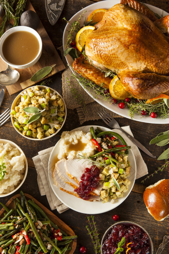 anikg306393's tweet photo. Thanksgiving Feast Alert! Roast turkey, creamy mashed potatoes, and pumpkin pie goodness—your holiday dinner vibe just got perfect. Tag someone you’re sharing this with! #ThanksgivingEats， https://t.co/AFTxmI2zQs