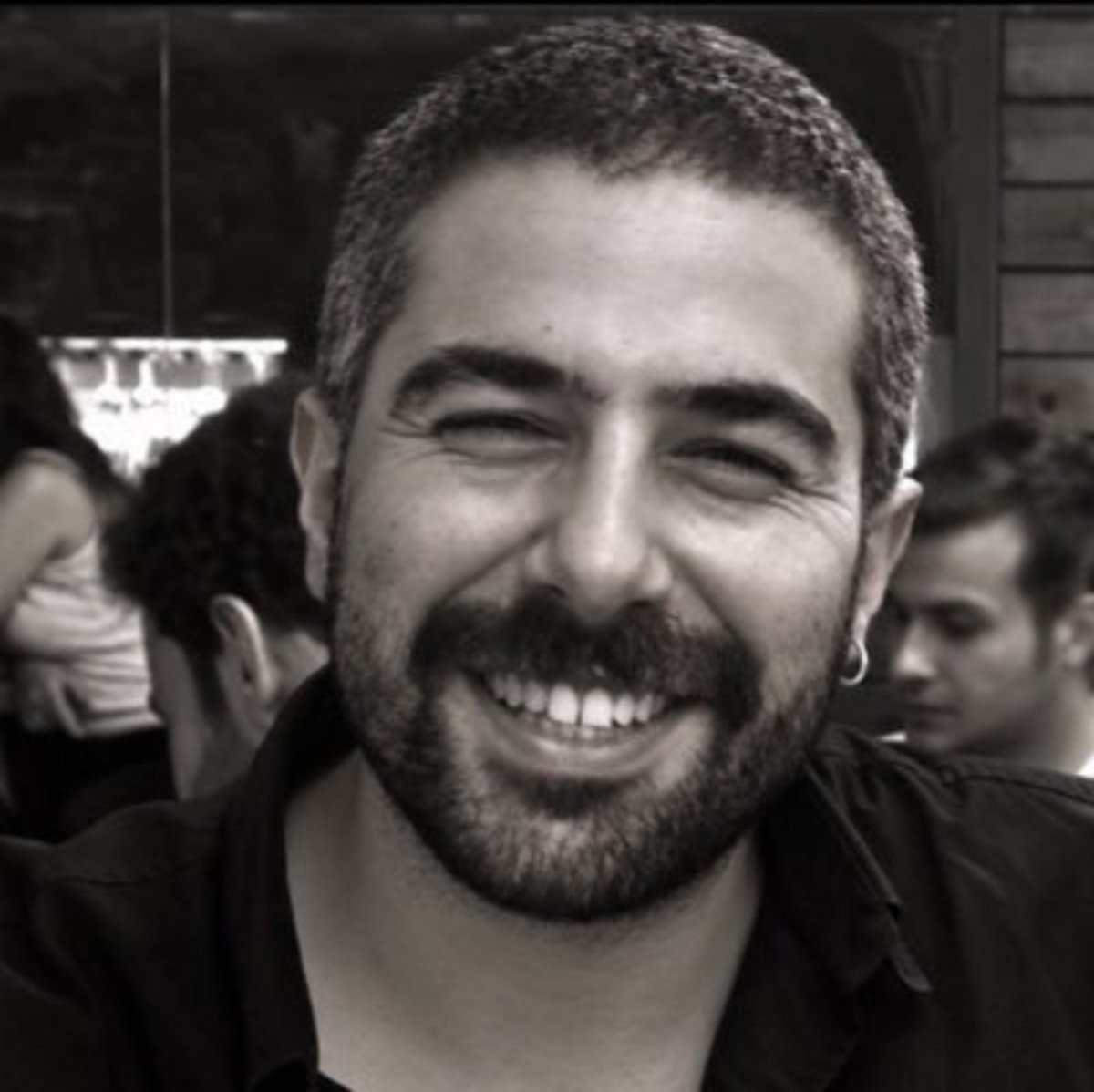 edasvzt's tweet photo. @guneybirtek Yani insan bir şey söylemeden önce önce kendi çirkin suratına bir baksın. senin kötü oyuncu dediğin kadın şu an filmi için Toronto Film Festivali'ne gitti ve hatta onlar bile oyunculuğunu beğenmişler.Sen kimsin ki beğenmiyorsun?++ https://t.co/ILoFgx0o5I