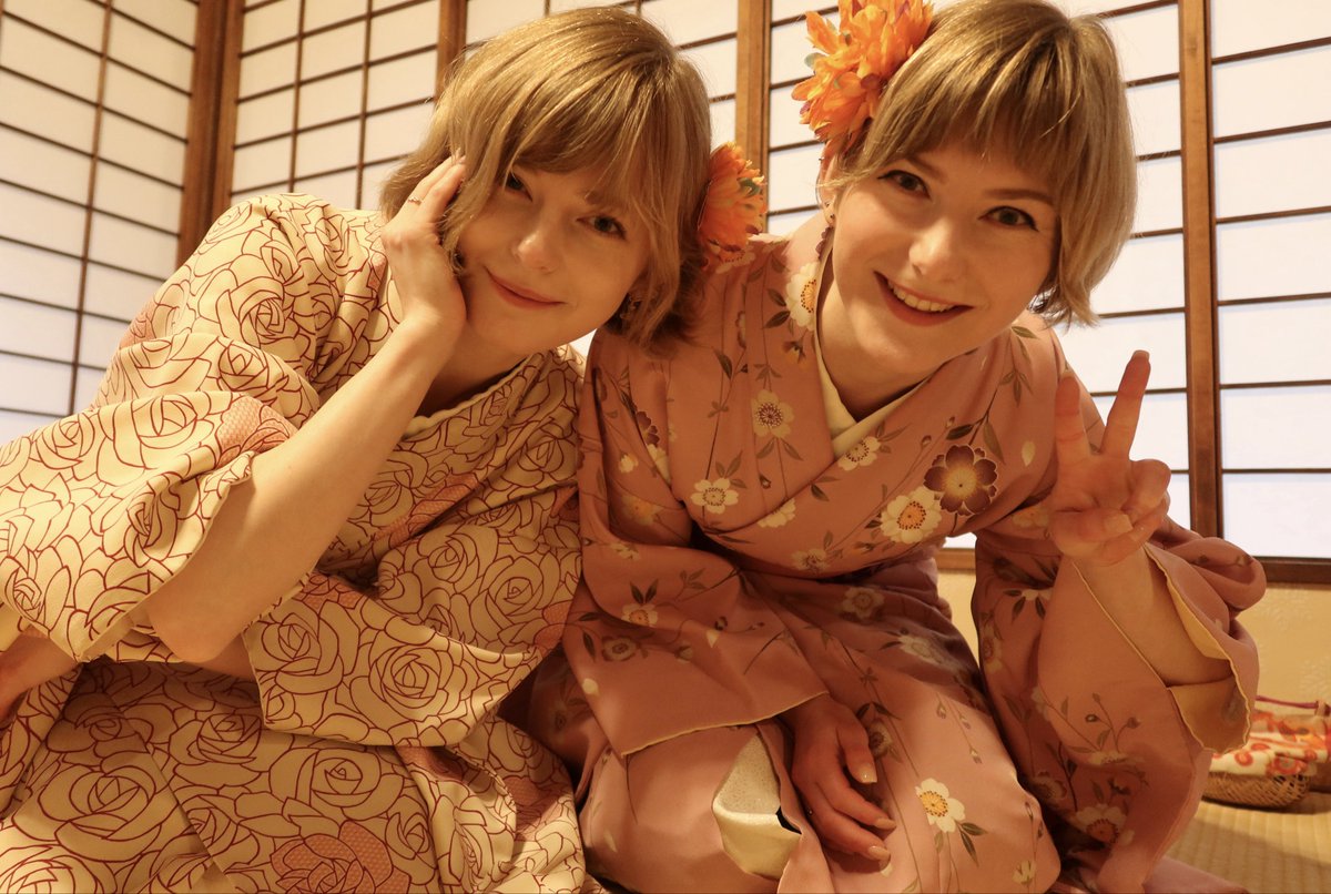 yeyou0323's tweet photo. EllaさんとSasさん、お誕生日おめでとう🎉🎉 https://t.co/QzzIPlWjqv