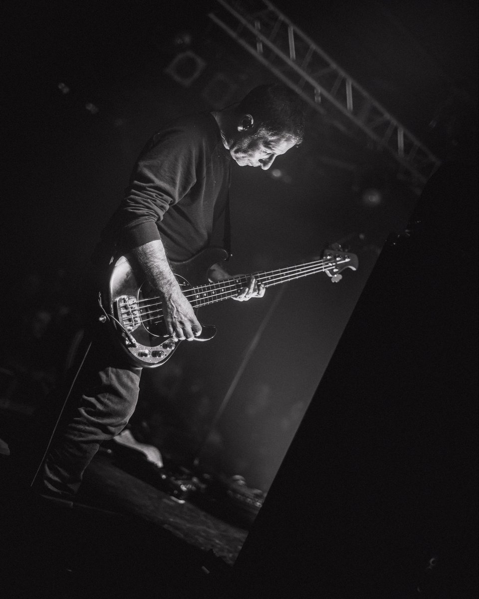 rideox4's tweet photo. Got song requests for our 2027 tour? Drop them in the comments 👇

#Ride #Shoegaze https://t.co/gODz9EyNom