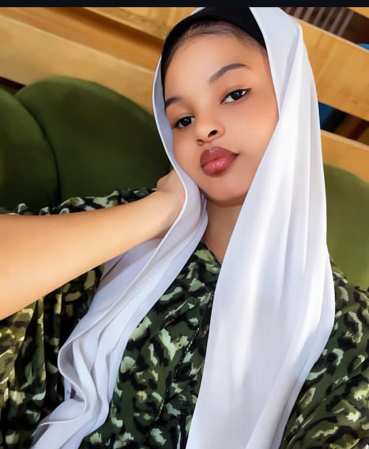 Maryam__osman's tweet photo. Hey 👋👋 https://t.co/PSQsIrfR4I