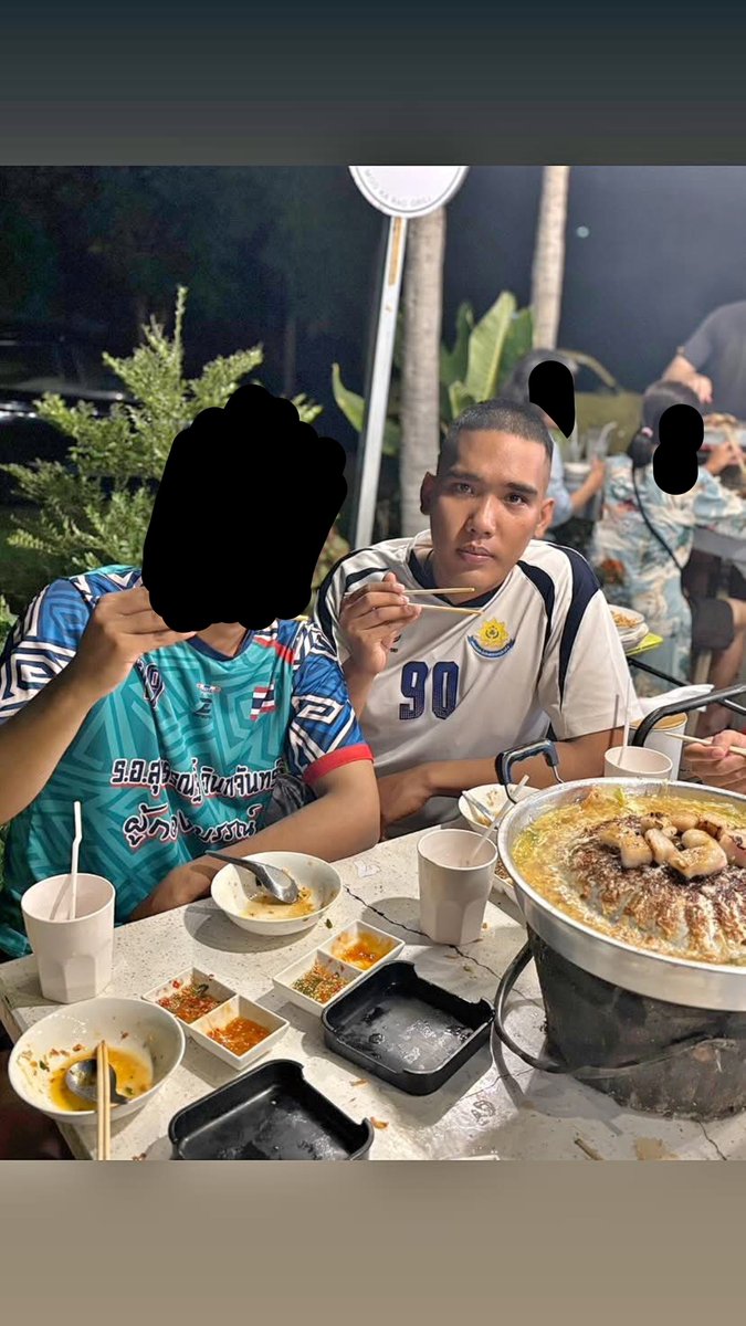 Nop011144's tweet photo. อยากกินหอย🤣 https://t.co/s4II2jD7g6