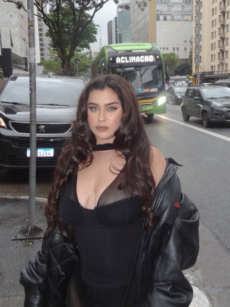 dwskcc's tweet photo. lauren romantizando são paulo https://t.co/HOiif6G0p5
