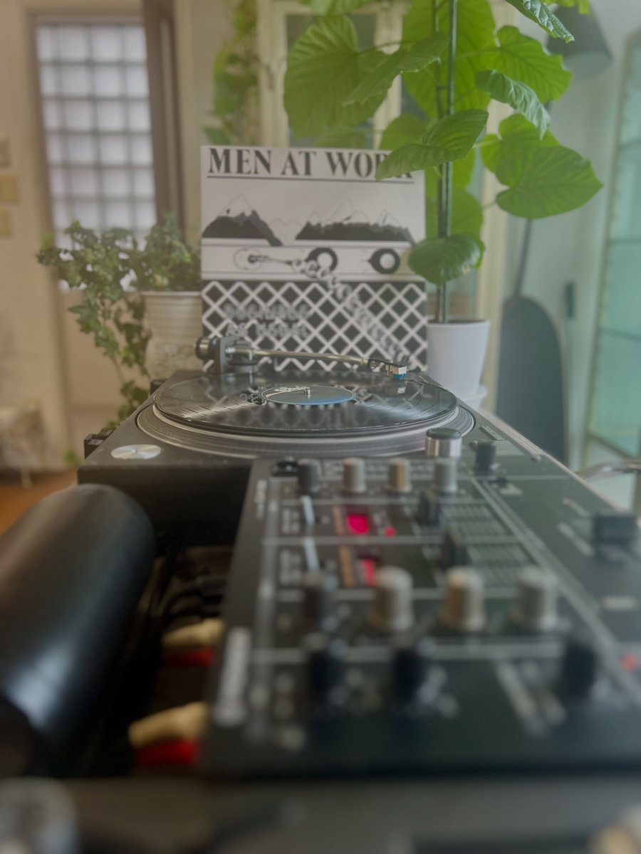 HedyReary's tweet photo. Thank you. Welcome to my listening room. Down Under — Men at Work, Business as Usual (1981). https://t.co/lZU6miENnq