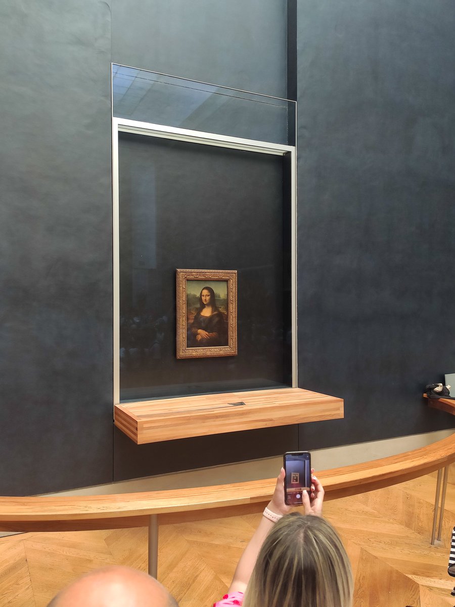 jovenbus's tweet photo. 🖼️ Mona Lisa’nın evine gitmeye hazır mısın? 
Burası sadece bir müze değil…
Yüzyıllık sanatın ve tarihin buluştuğu Louvre
🏛️ Louvre’un büyüleyici atmosferini yaşamak
Sen Louvre’a gitsen ilk neyi görmek isterdin? 👇
Yorumlara yaz! 💬
🚌 #Jovenbus #Avrupaturu #Monalisa  #paris https://t.co/EU9LVZHWnI