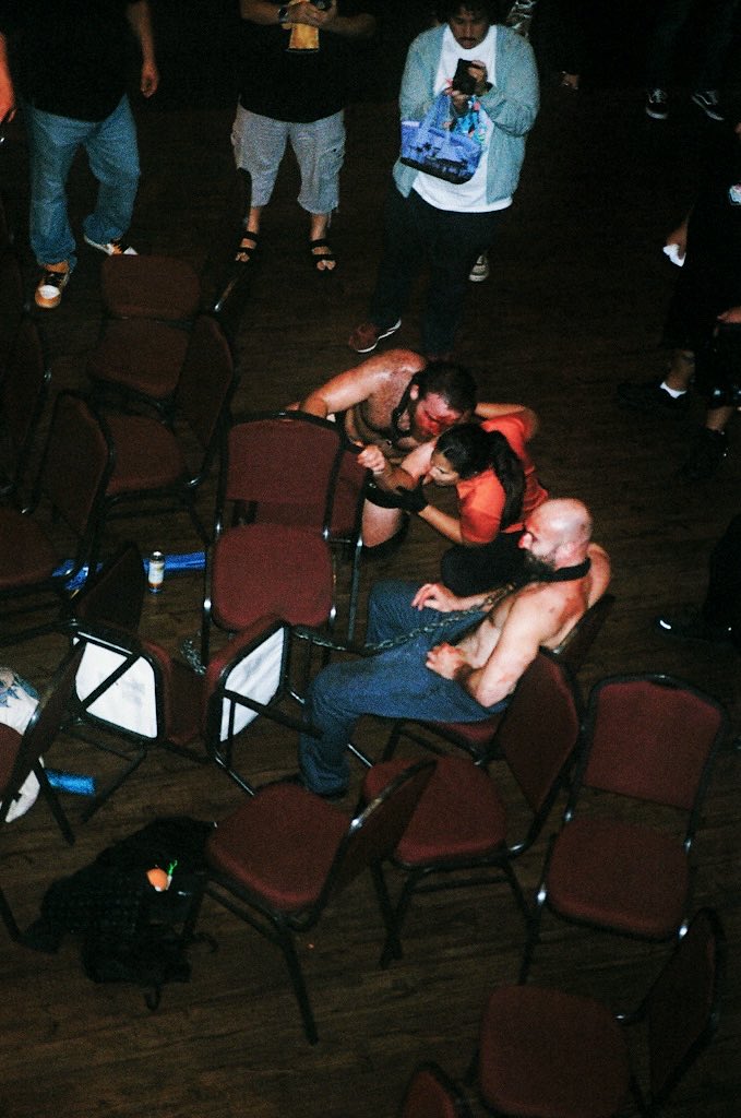 SLUMPDVD's tweet photo. Slade vs Mad Dog Connelly in a Dog Collar Match ⛓️💥 on Fujifilm 400 🎞️
#PRODUCEDEAN https://t.co/hzOwf3XajT