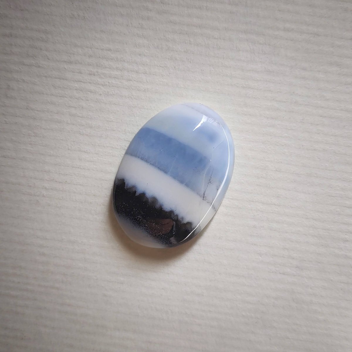 Joyas_CM's tweet photo. Piedras Ópalo azul owyhee, 2 x 2,8 cm.
Única disponibles para crear tu joya!
#joyascm #joyasdeplata #joyasartesanales #joyashechasamano #hechoamano #handmade #jewelry #silver https://t.co/wlmfS1XYfj