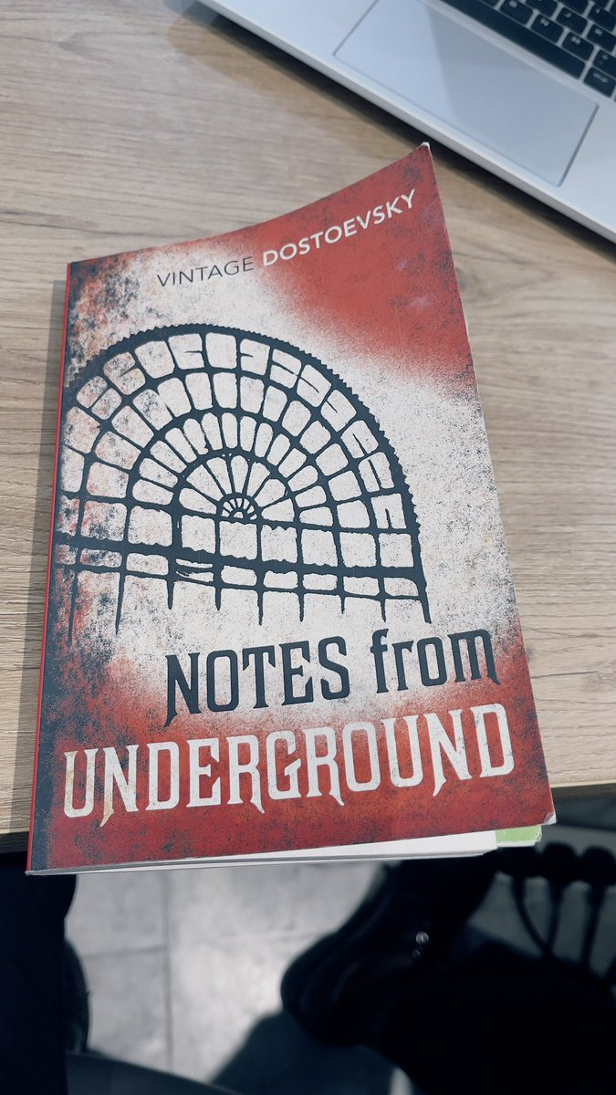 glamswizard's tweet photo. @DavidKairoT I’m still reading. https://t.co/W2rXhrxdSU