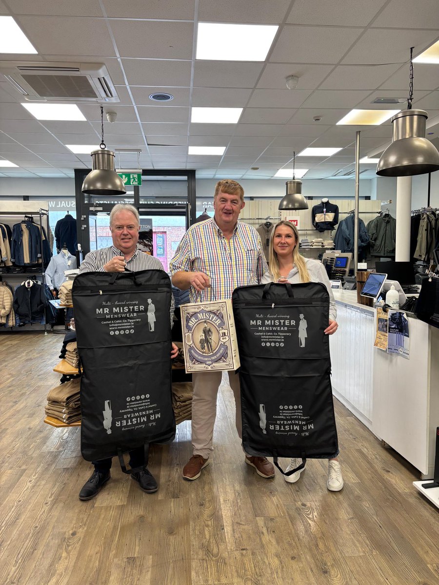 jhanlonracing's tweet photo. Massive thanks to Mr. Mister Menswear for getting me sorted ahead of Listowel next week

👏 They have a great selection of both casual &amp; formal menswear available, make sure to pop into one of their stores in Cahir or Cashel https://t.co/Fd2f5dzeLM