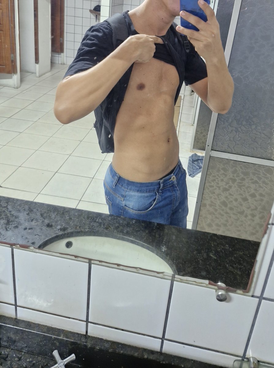 ozzPriviho's tweet photo. Ratinho de academia 💪🏻
Dm=🎁🍆
#PINTOSAWARDSㅤㅤ 
#PINTOAWARDSㅤㅤ 
#novinhodopirocão https://t.co/OsULViD2it