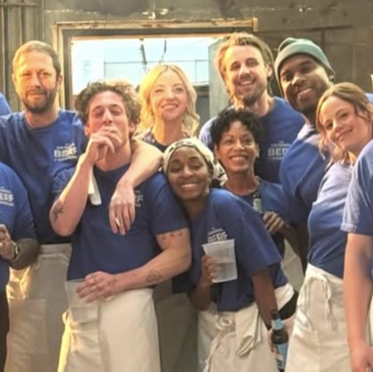 rohkive's tweet photo. thinking ab them having a freaky friday moment and switching lives and I cant stop laughing 😭😭😭 https://t.co/HBwqcI1hkE