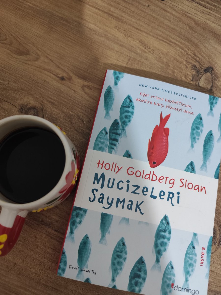 Hazelkblt94's tweet photo. "Başkalarıyla ilgilendiğiniz zaman kendi hayatınızın dramı o kadar da dikkatinizi çekmiyor"🌸👀📖
#yenikitap
#mucizelerisaymak
#hollyGoldbergSloan https://t.co/ZF7wrBYxs3