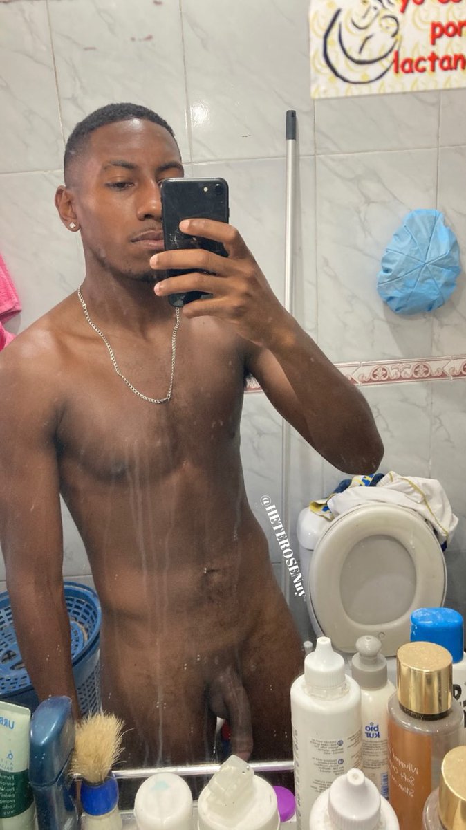 HETEROSENuy's tweet photo. chocolatito engañado😘🤤 https://t.co/kVDK2BzcwO