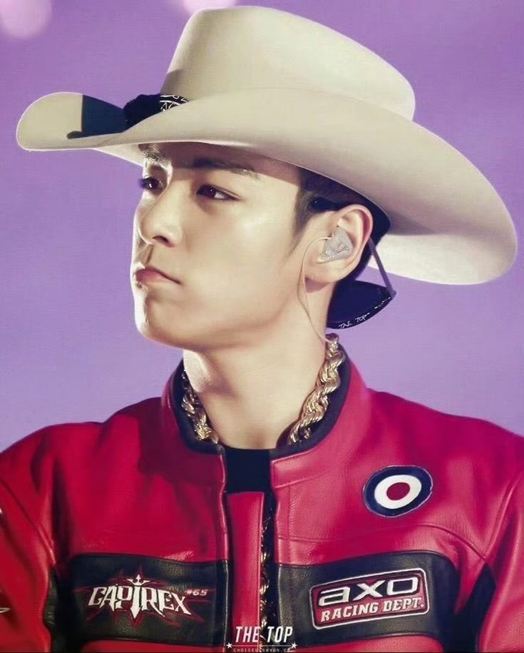 TheMoonmantop's tweet photo. 忍不住想象睫毛在掌心轻轻颤抖的触感…. https://t.co/Gv7Bi4OH7f