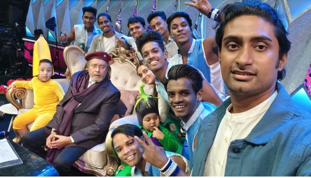 AdelineDivfxdh's tweet photo. Meeting the one and only Mithun Da—an absolute honor. DBDS13 team: Arup and Mrinmay, along with the one and only DSR crew from Jamshedpur. https://t.co/9Af4KDEB1p