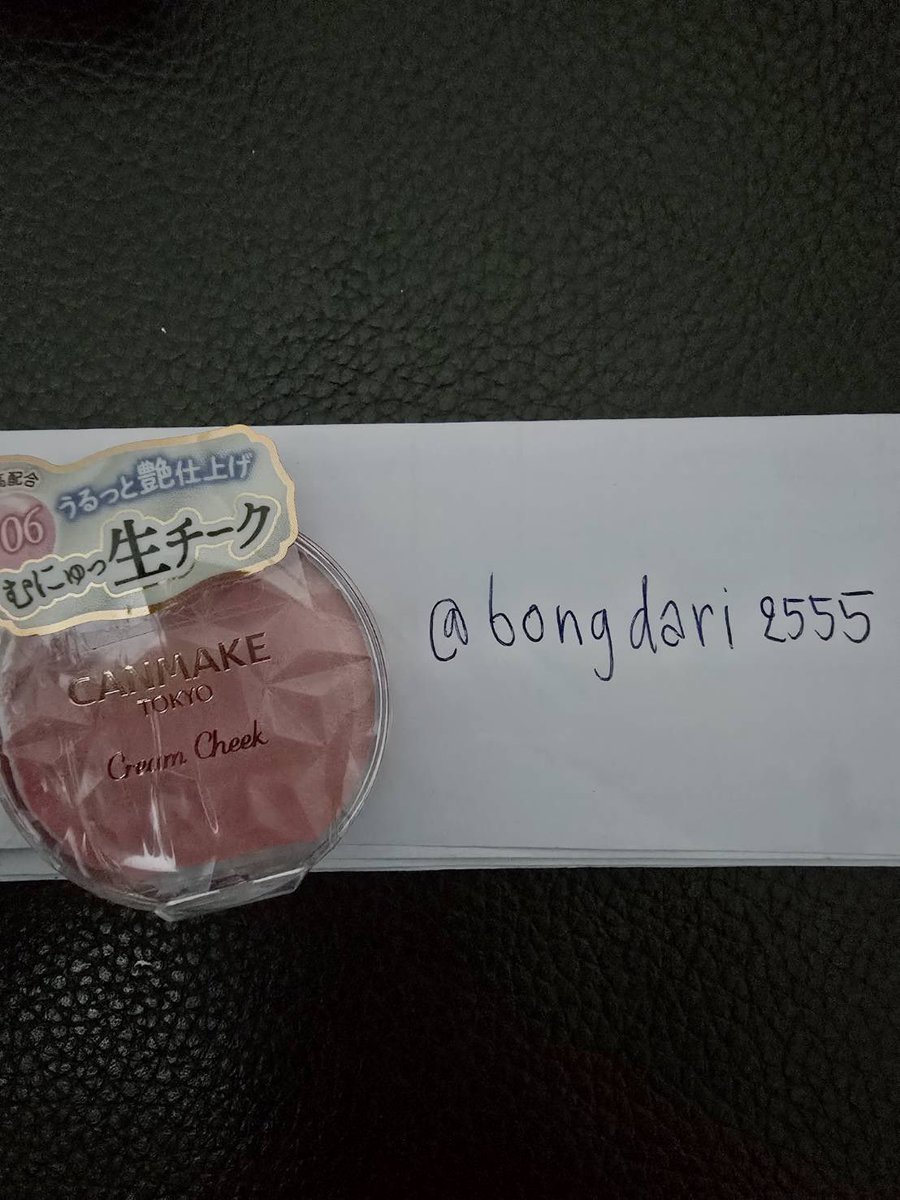 bongdari2555's tweet photo. ส่งต่อ บลัช canmake มือ1 วันผลิต 01/2026 ซื้อมาซ้ำยังไม่ได้แกะใช้ น้องสวยมาก เป็น dupe Dior tutu ส่งต่อ 130 รวมส่ง #ส่งต่อเครื่องสำอาง #ส่งต่อเครื่องสำอางมือสอง #ส่งต่อน้ำหอม #ส่งต่อdior #canmake #ลิปromand #พรีเกาหลี #ลิปมือสอง #บลัชออน #เครื่องสำอางค์มือสอง https://t.co/H3TSHPtBz9