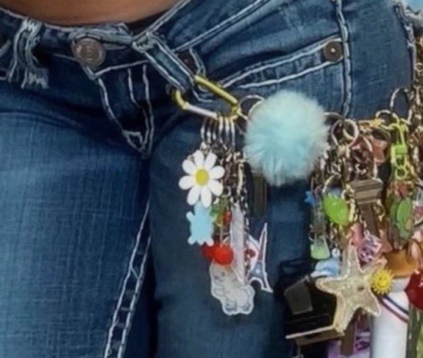 itsaninha__'s tweet photo. NewJeans_is_Everywhere https://t.co/RK1p0LCTt0