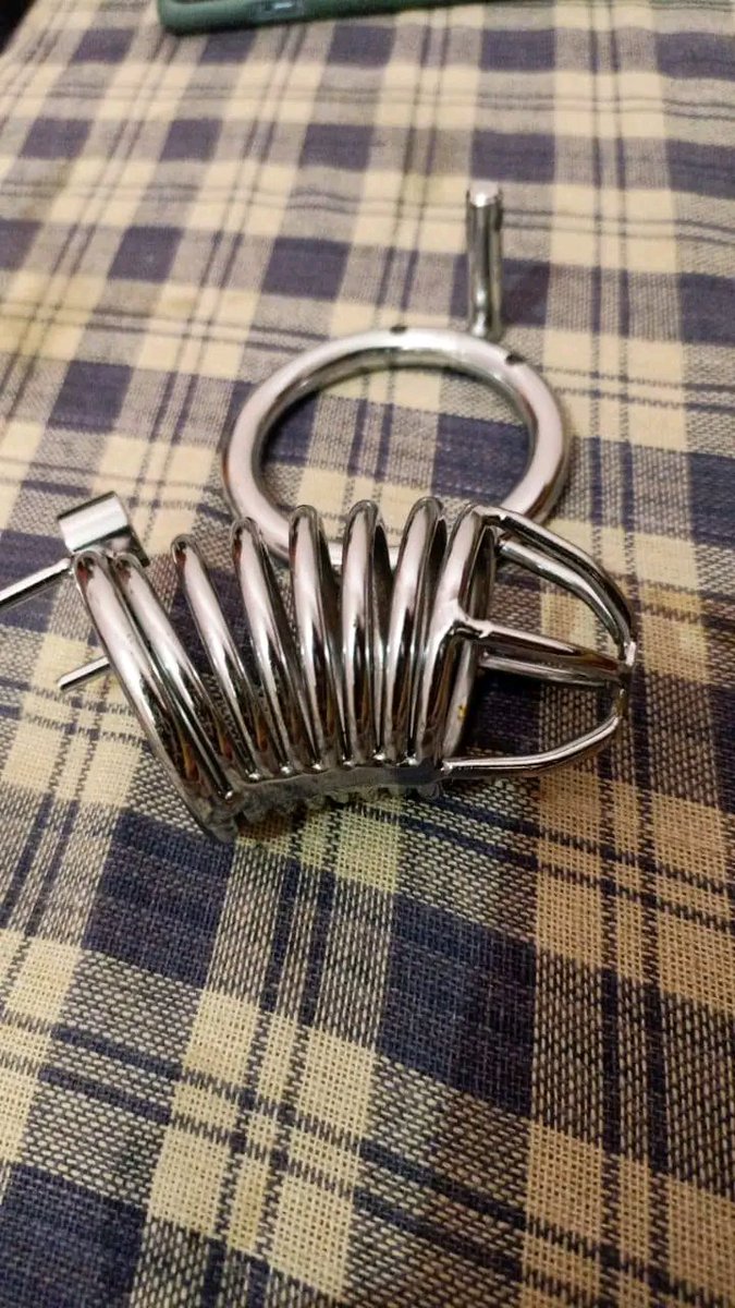Goddesskaur901's tweet photo. permanently locking anything under 5 !nches in ch@stity should be legal~ https://t.co/mW4AvC3pyL