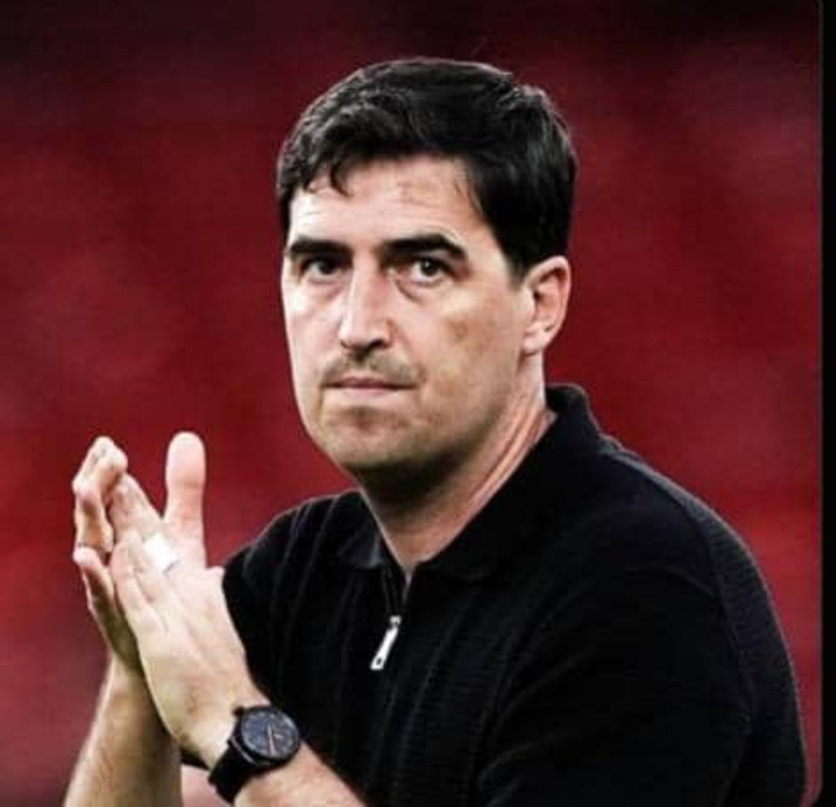 wandera28's tweet photo. Be honest as a Liverpool fan:

Would you rather beat Arsenal to the Premier League title, or beat Real Madrid to win the Champions League under Iraola? https://t.co/5pjda2JBq5