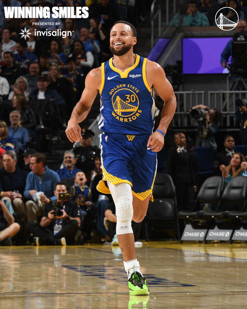 WarriorsLatam_'s tweet photo. Le preguntaron a Stephen Curry si le parecía atractivo cambiar de equipo y respondió:

“De ninguna manera. Siempre he dicho que quiero ser jugador de Golden State toda mi vida”.

♾️🐐 https://t.co/SJ8dX3D1WW