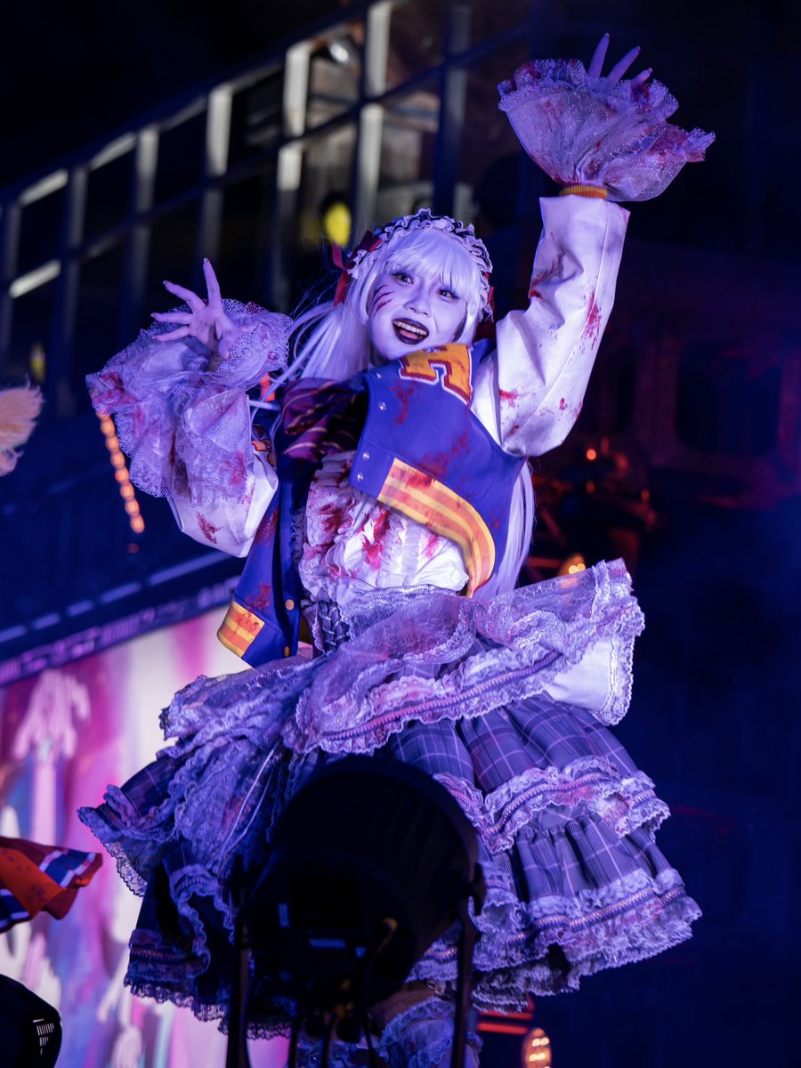 kou_camera2424's tweet photo. 白ゾンビちゃん可愛いホラー妖艶を順番に叩きつけてくるのサイコ−
#HHN2026
#ホラナイ https://t.co/d2EZ2jhHN9