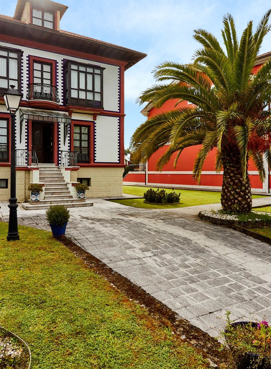 Silken_Hoteles's tweet photo. Una antigua finca entre manzanos, palmeras y magnolios centenarios que aún conserva la elegancia de otra época. 🌿Descubre #Llanes con nuestro #SilkenLaHaciendadeDonJuan 👉 https://t.co/CuAUfO2Rfq https://t.co/KCsxokdAe6