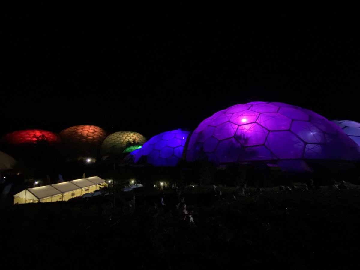 clift_david's tweet photo. @EvaDiva_37 @BonJovi From a selfish point of view I would personally prefer the #edensessions with the back drop of the bio domes. I think it is on @jonbonjovi @BonJovi @bonjovimedia bucket list of venues to play . ๐ฌ๐๐ค๐ธ๐ฅ๐น๐ถ๐๐คฃ๐คฃ๐ค https://t.co/Vn48nP3FPH