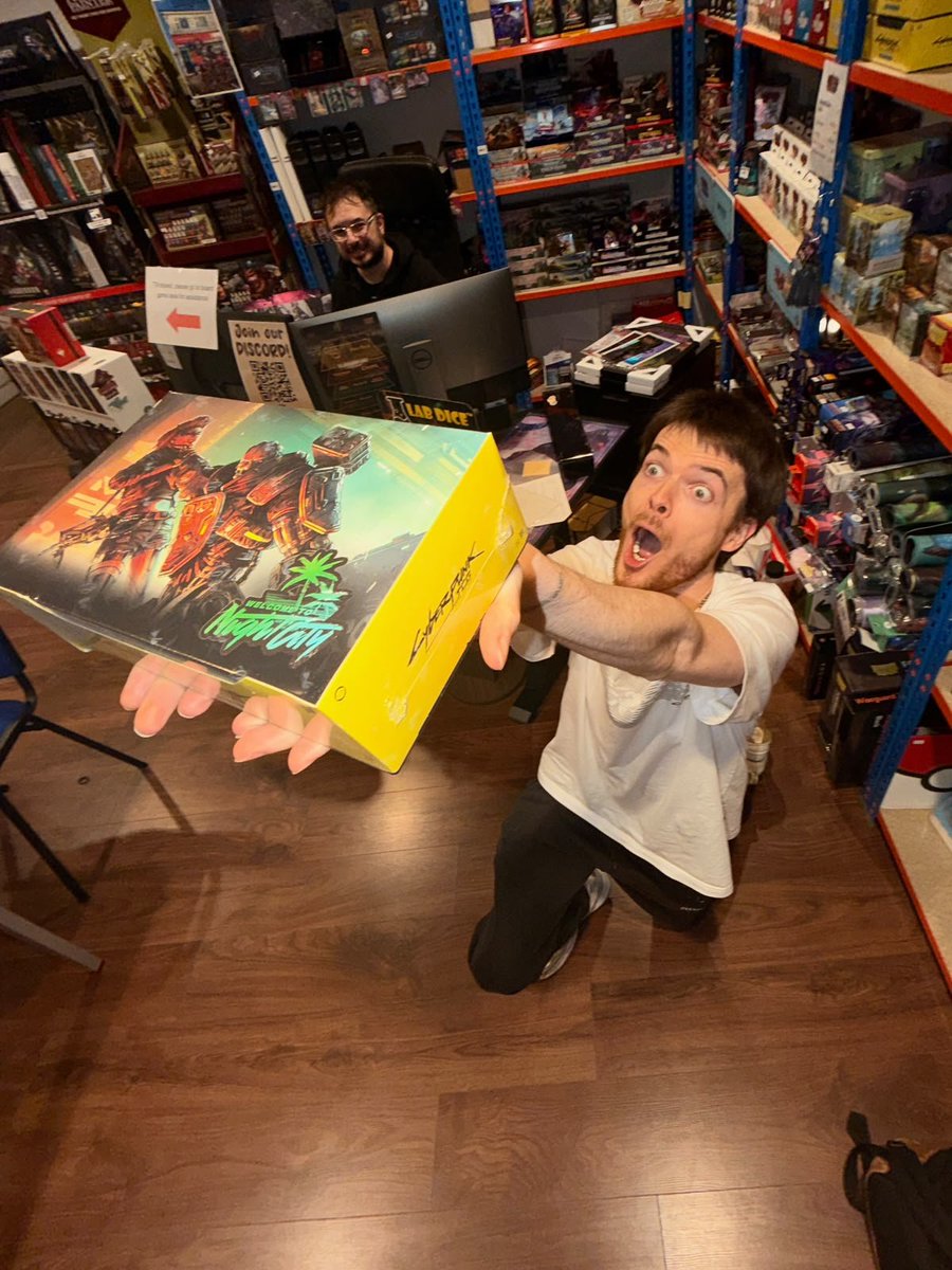 Kawatek_CG's tweet photo. When you see @Cyberpunk_TCG in the wild 👀✨

#CyberpunkTCG https://t.co/TDJ9VWTgf0