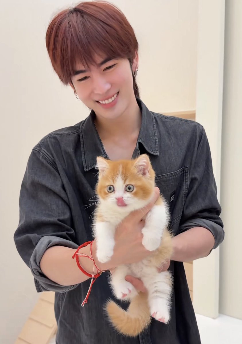 piscescorpio205's tweet photo. 🐱👅 mblem….
𖾕𖾝𖽙𖾟𑣲⋆ #felixpp ⋆🐾⋆ https://t.co/zAj5FcdfiF