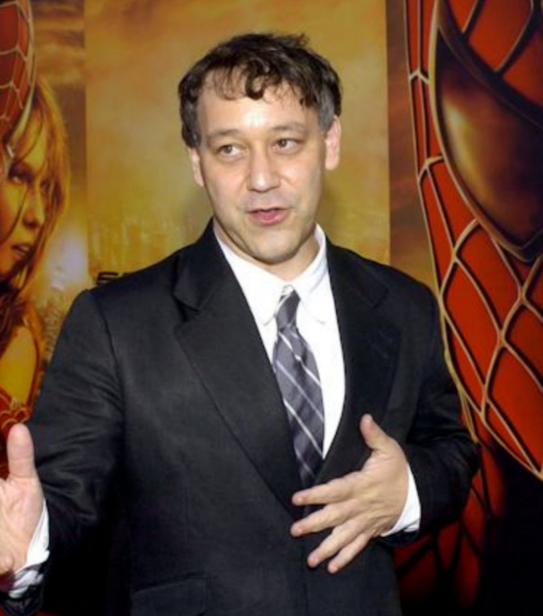 CartoonsOTMoon's tweet photo. Sam Raimi producirá la película live action del videojuego de Roblox:

99 NIGHTS IN THE FOREST. https://t.co/ECrH7INuwg