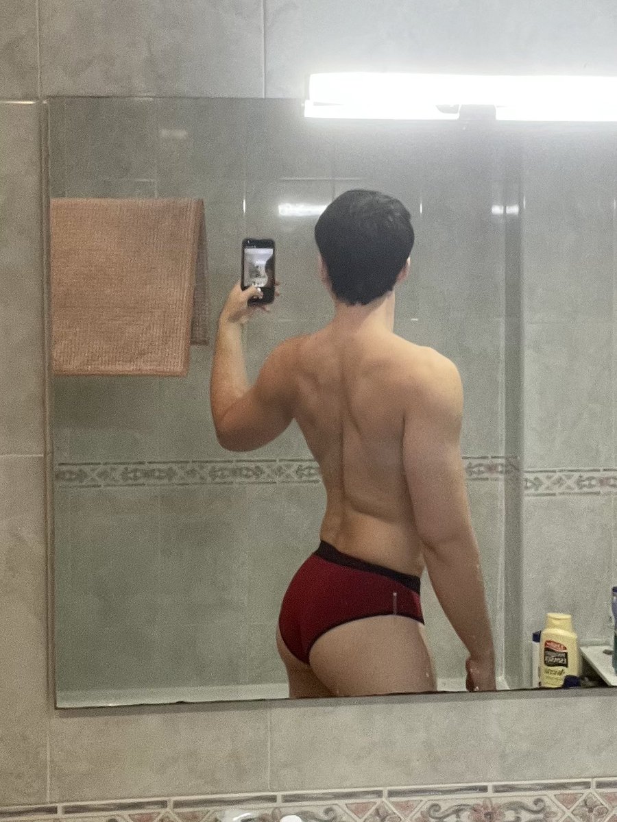 19xuIio's tweet photo. front &amp; back https://t.co/JEA6FgOSAb