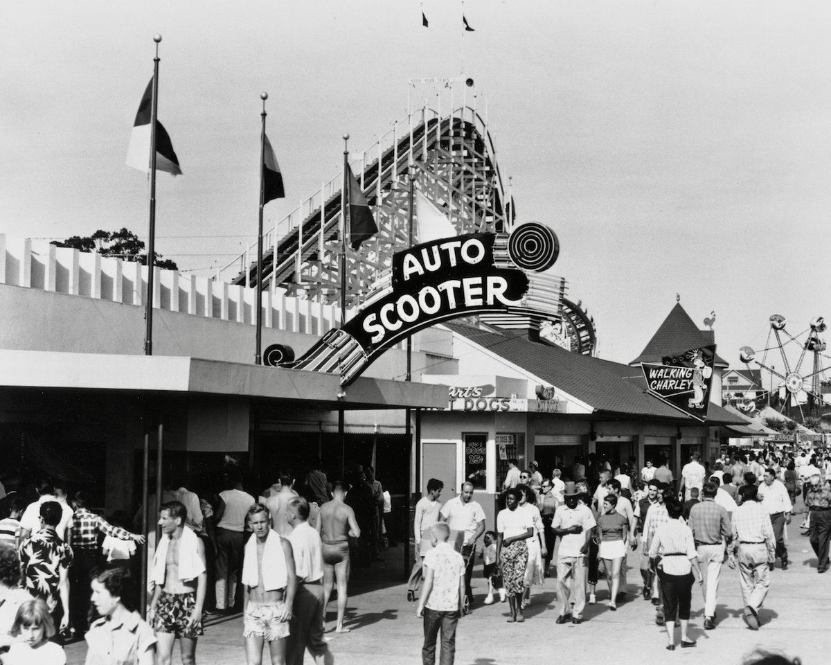 beachboardwalk's tweet photo. #TBT to the Auto Scooter ride, where a little bumper-to-bumper traffic was all part of the fun! From 1948 through the early 1990s, this classic #BeachBoardwalk ride delivered plenty of laughs, friendly collisions, and countless memories. Did you ever take a spin? 🚘 🏖️ https://t.co/vCgRPC3ch0