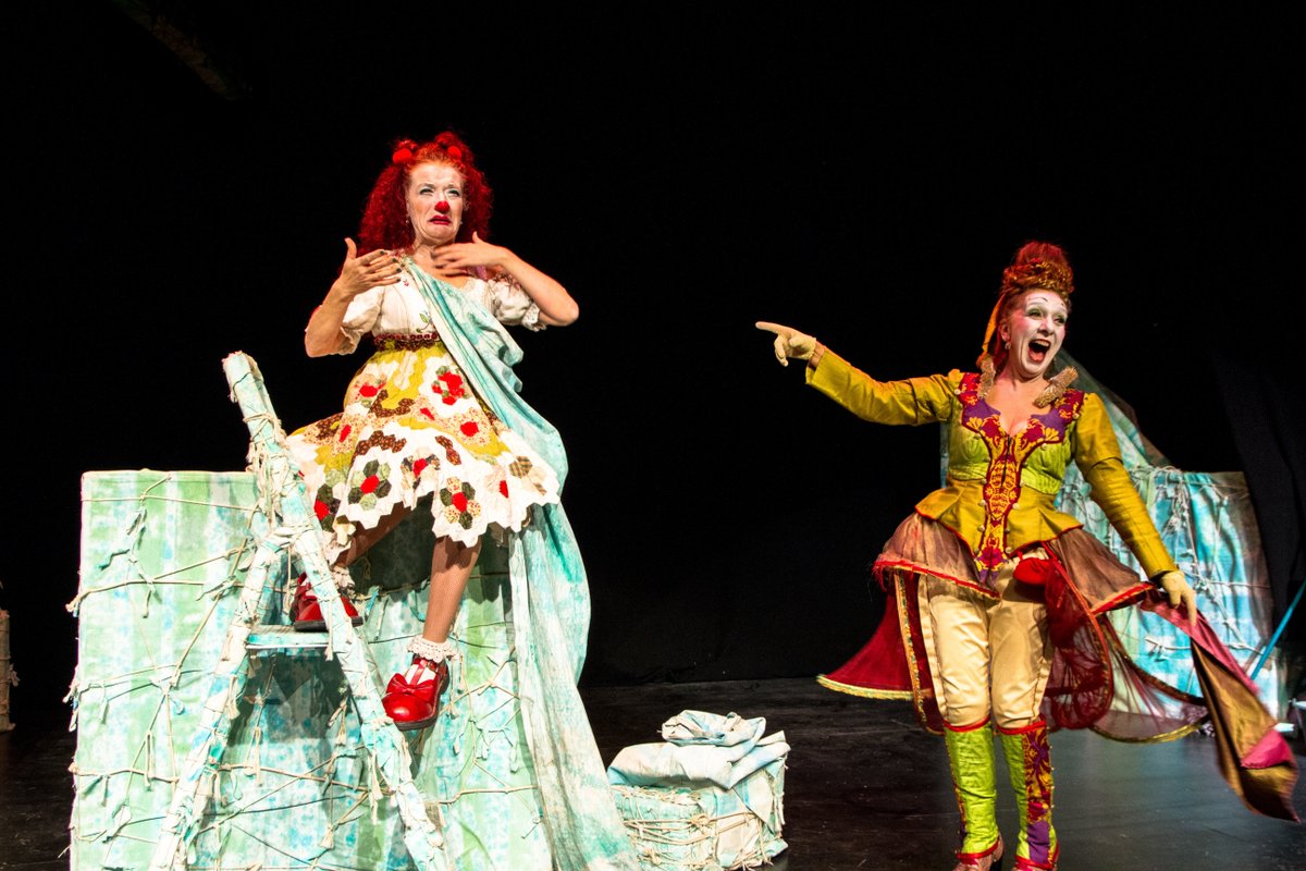 MadridDestino's tweet photo. 🤡 El @circoprice celebra el Mes del Payaso en el 50º aniversario del fallecimiento de Fofó.

Propuestas como 'La fórmula del Clown' y la Gala Saniclown, junto a espectáculos de artistas nacionales e internacionales.

📅 17 de septiembre-4 de octubre

👉 https://t.co/JYwph0Cc3x https://t.co/DHnpkkX5pH
