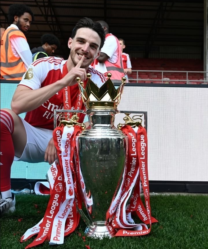 afcjxmes's tweet photo. Love Nolan calling out Graeme for bashing Rice publicly for clicks.

Anyone being honest knows he's the best midfielder in the league and a big reason why Arsenal won the title last season.

When all is said and done we'll have legacy conversations but for now just enjoy him. https://t.co/usAlEaI79H