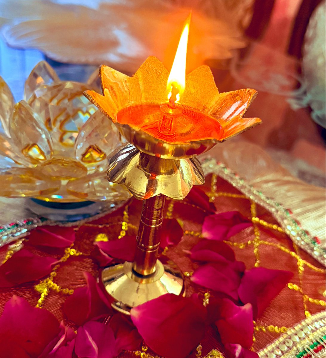 rohisush's tweet photo. एक दिवा आशीर्वादाचा 🪔

Blessings for @NarendraModi ji

#HappyBirthadayModiji https://t.co/cTjJU8nu5F