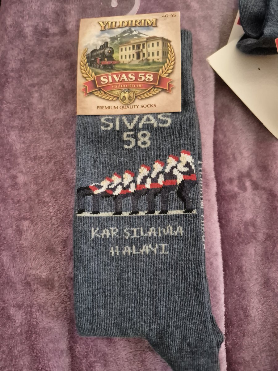 troodonyan's tweet photo. Sevgilime dünyanın en iyi hediyesini aldım https://t.co/Wt41ZQIGoO