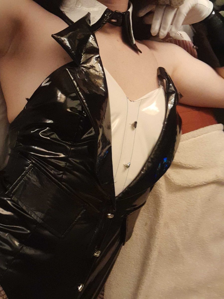 ErieeAirHead's tweet photo. Good morning~ hope everyone has a good day-! :3 #nsfwtwt #femboy https://t.co/A8pf3RlcYJ