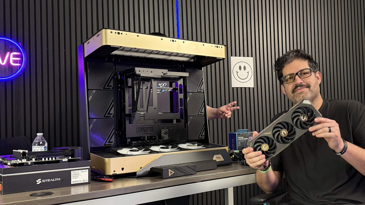 PowerGPU's tweet photo. Live building a FREE MONSTER PC! Click the links below for more details on how to win this PC.

Kick: https://t.co/LWHIXsxveu
Twitch: https://t.co/z4tUk9spt9 https://t.co/KsQUkysUX0