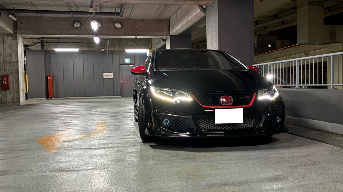 110Hdk's tweet photo. #FK2
#TypeR
#Modulo
きちゃない表面だけど
とりあえず久しぶりに
艶出しふきふき🚗 https://t.co/shEVf47mQ6