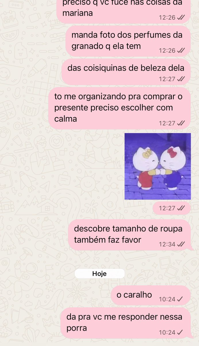 timebombshell's tweet photo. gente quero comprar um presente pra minha amiga mas o namorado dela tá me ignorando https://t.co/bmkZckwD3j