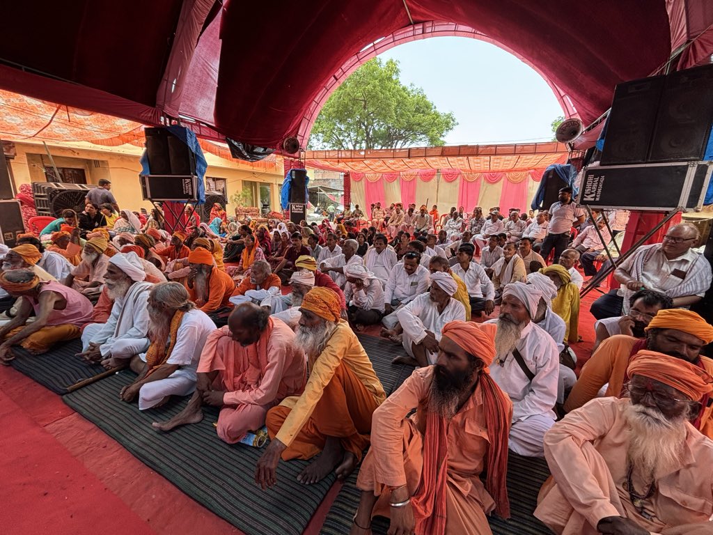 Samajwadi_mpi's tweet photo. आज इटावा में एक कार्यक्रम में पहुँचे पूर्व सांसद, वर्तमान करहल विधायक मा. श्री तेजप्रताप सिंह यादव जी ! https://t.co/CxbFgITGfj