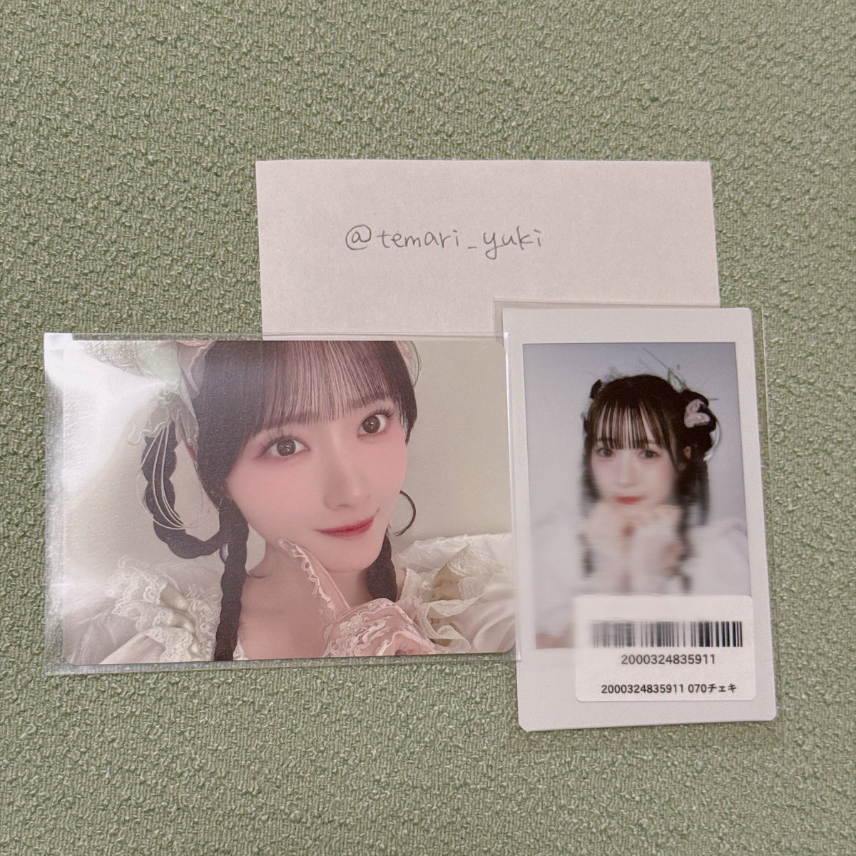 temari_yuki's tweet photo. @milk_nm_tori 初めまして、検索より失礼いたします。画像の梅田チェキ、川本トレカを所持しているのですが、桜庭チェキ、別募集の桜庭トレカとの2⇄2のご交換は可能でしょうか？(チェキは複製防止のためモザイクかけております。)9/20渋谷大特手渡し希望です。ご検討のほどよろしくお願いいたします。 https://t.co/8Cyj8X6glc