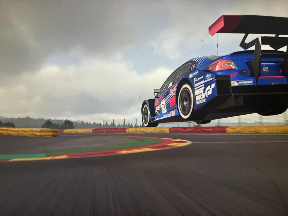 Huuka0529's tweet photo. お前はラリーカーではないんだよバカ。
 #グランツーリスモ7  #GT7 #スバル https://t.co/BtptKsTLJm