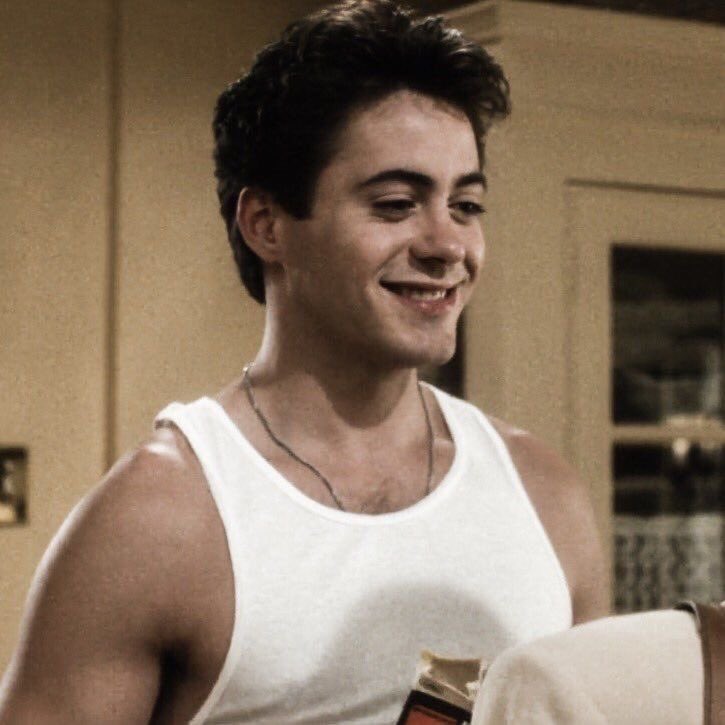 starkslovechild's tweet photo. Robert Downey jr has always been THAT guy🥵 https://t.co/OXTs1ka0it