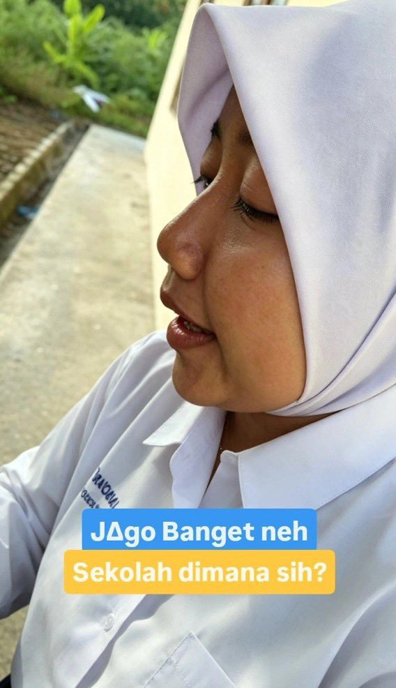 uaekuu's tweet photo. Siswi SMP nyepo0ng Pak guru di belakang sekolah 
https://t.co/eo8j3xmbHb https://t.co/hSFkulY7eh