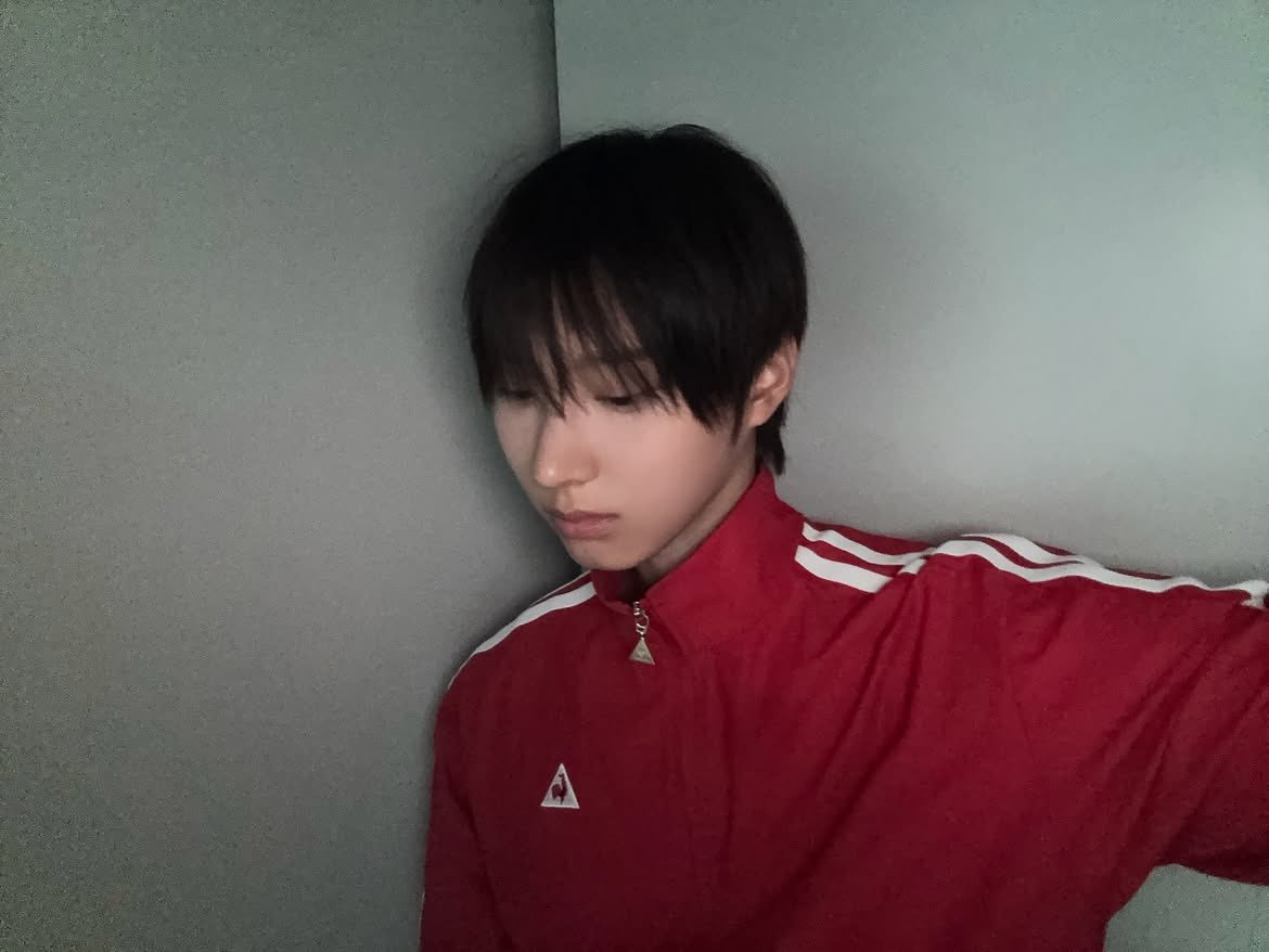 mj55122's tweet photo. 이거 젬 찍는 법 따라 한 거지?! ㅋㅋㅋㅋ 개귀여워 ㅋㅋㅋㅋㅋㅋ https://t.co/Ocml0qedDW