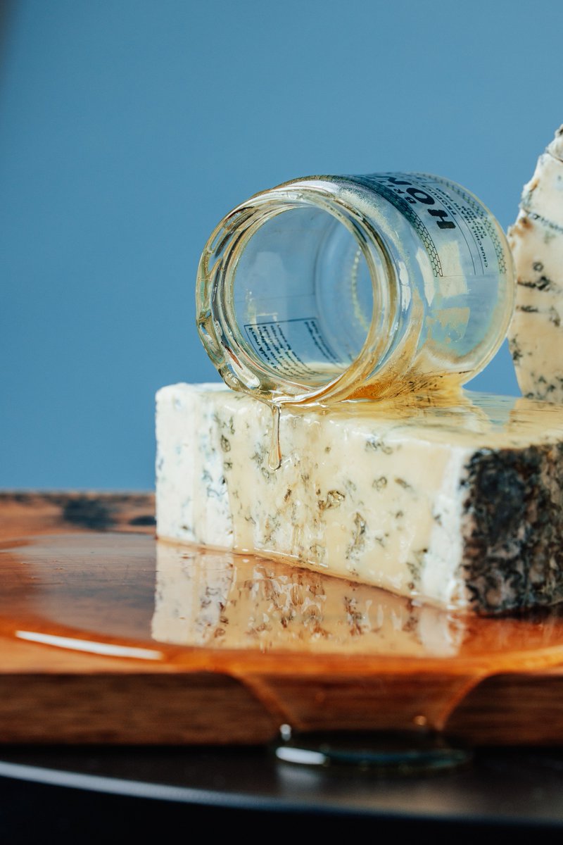 alexjameshq's tweet photo. Who enjoyed #BritpopBlueMonday at the #CheeseHub? 

https://t.co/FxN88HU1v5

#BigFeastival #Cheese #CheeseLover #HoneyOnCheese https://t.co/EA4gkDpsEf