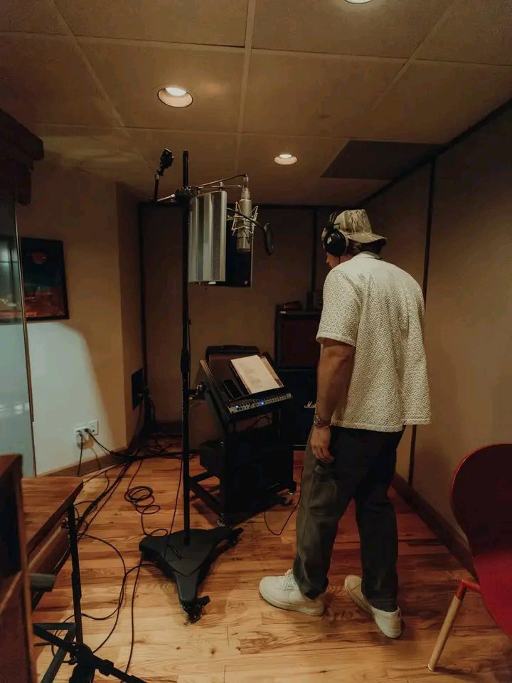 hisMorgan1's tweet photo. 🎙️🥶 https://t.co/OcoV6lJdgn