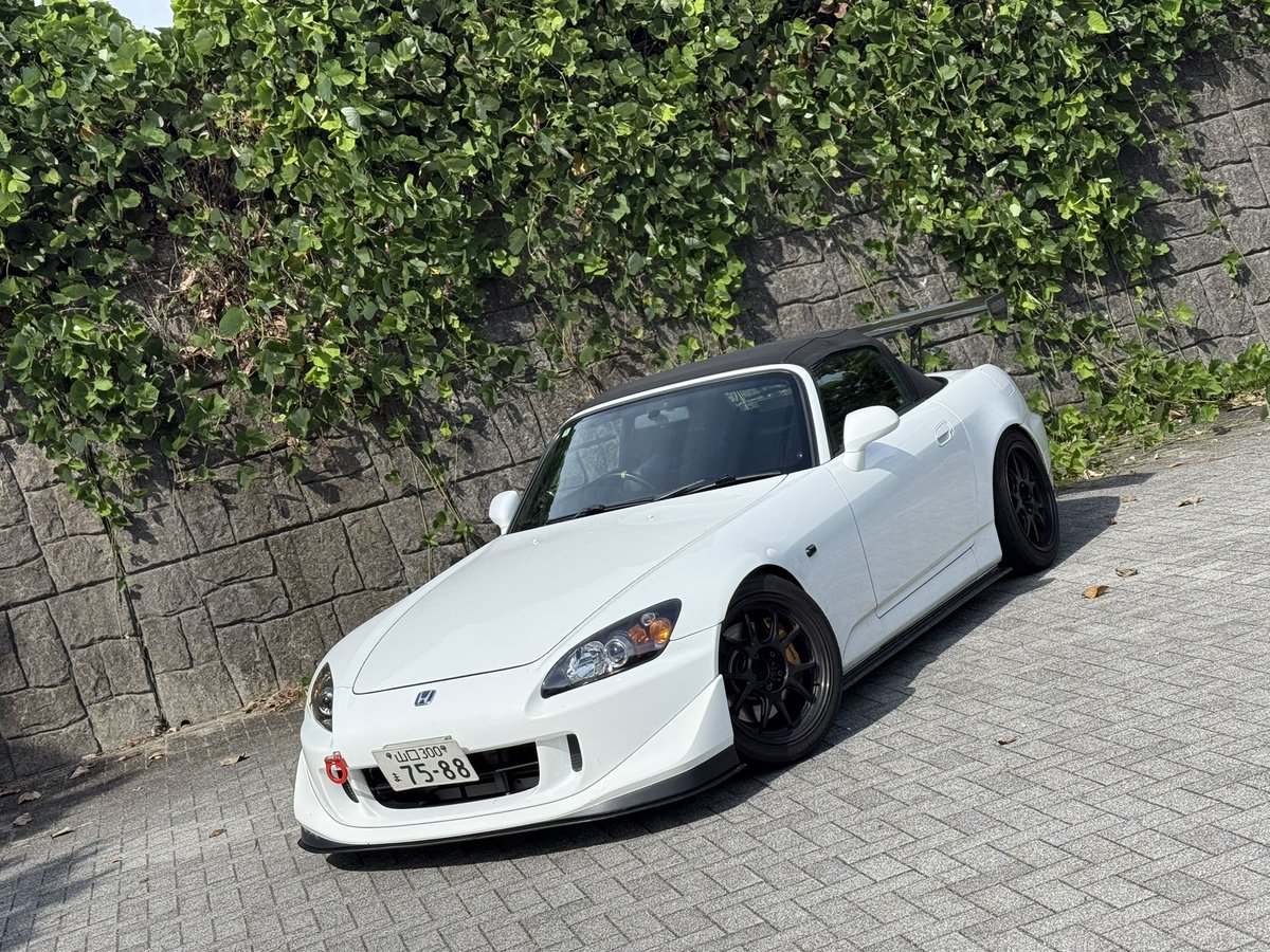 NA8RS38's tweet photo. 純正部品が値上がりの噂を聞くたび���ビビる💦
やけど替えがない車やから乗り続けたい https://t.co/jFHwxkYkJU